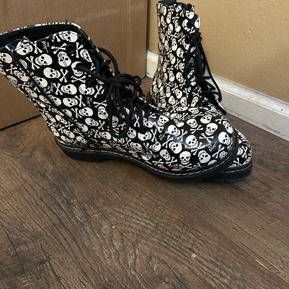 Black and White Ankle Boots with Skull Print